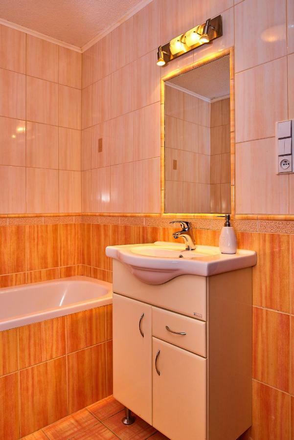 U Kosti - Bohemian Switzerland Apartment Дечин Екстериор снимка